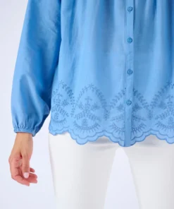 Blouse base brodée