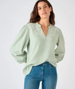 Blouse brodée en gaze de coton