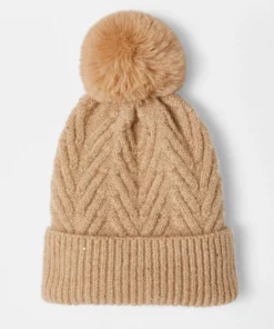 Bonnet à pompon avec laine