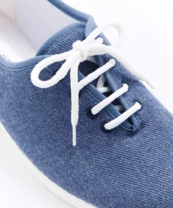 Chaussons à lacets en toile