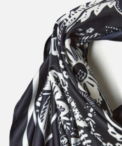 Foulard carré imprimé végétal
