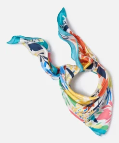 Foulard fleuri effet satiné