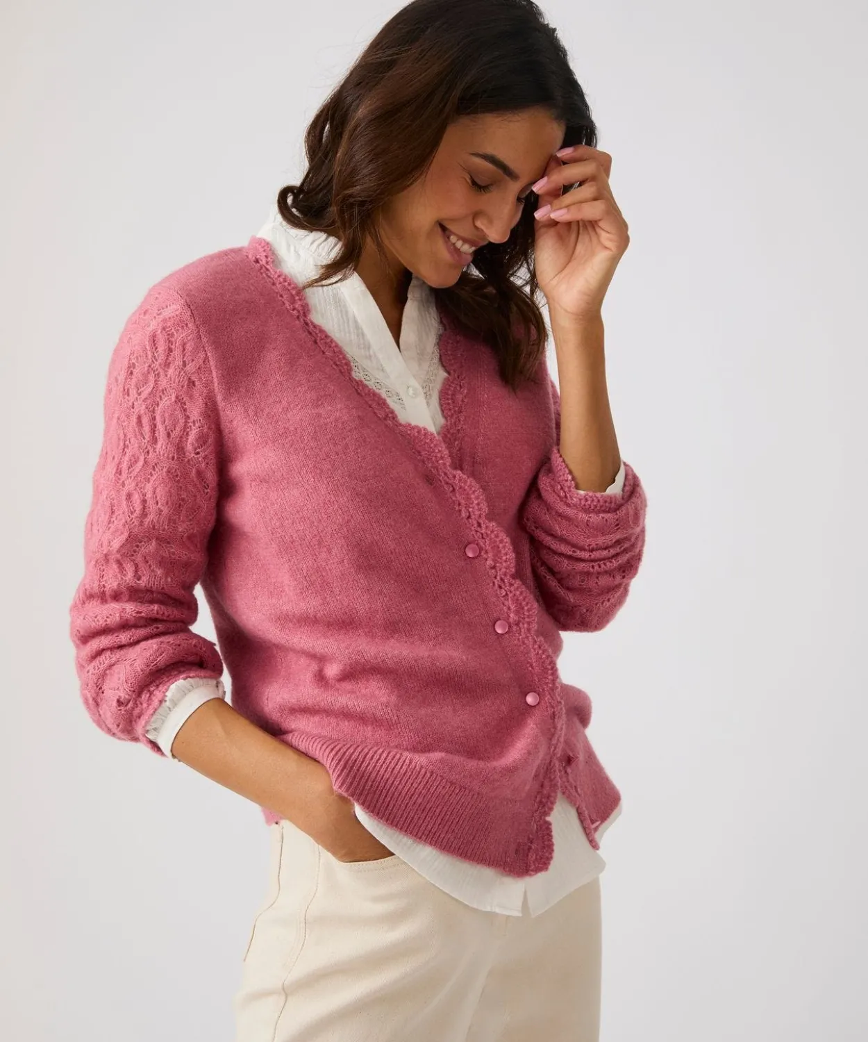 Gilet ajouré, finition effet crochet mélange laine et alpaga