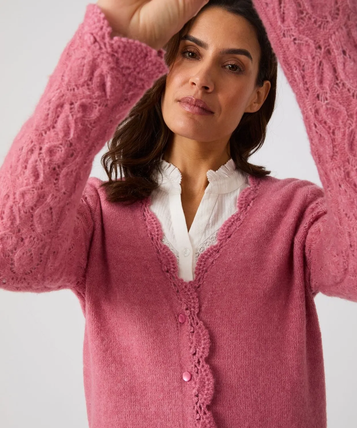 Gilet ajouré, finition effet crochet mélange laine et alpaga