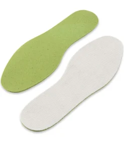 La paire de semelles 100% recyclées