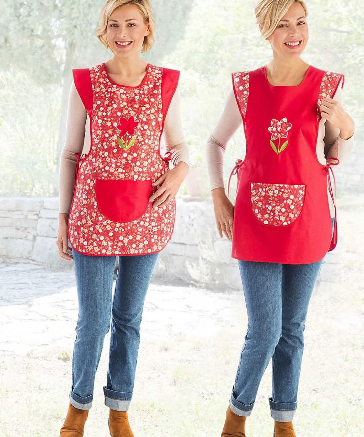 Lot de 2 tabliers chasuble uni et fleuri.