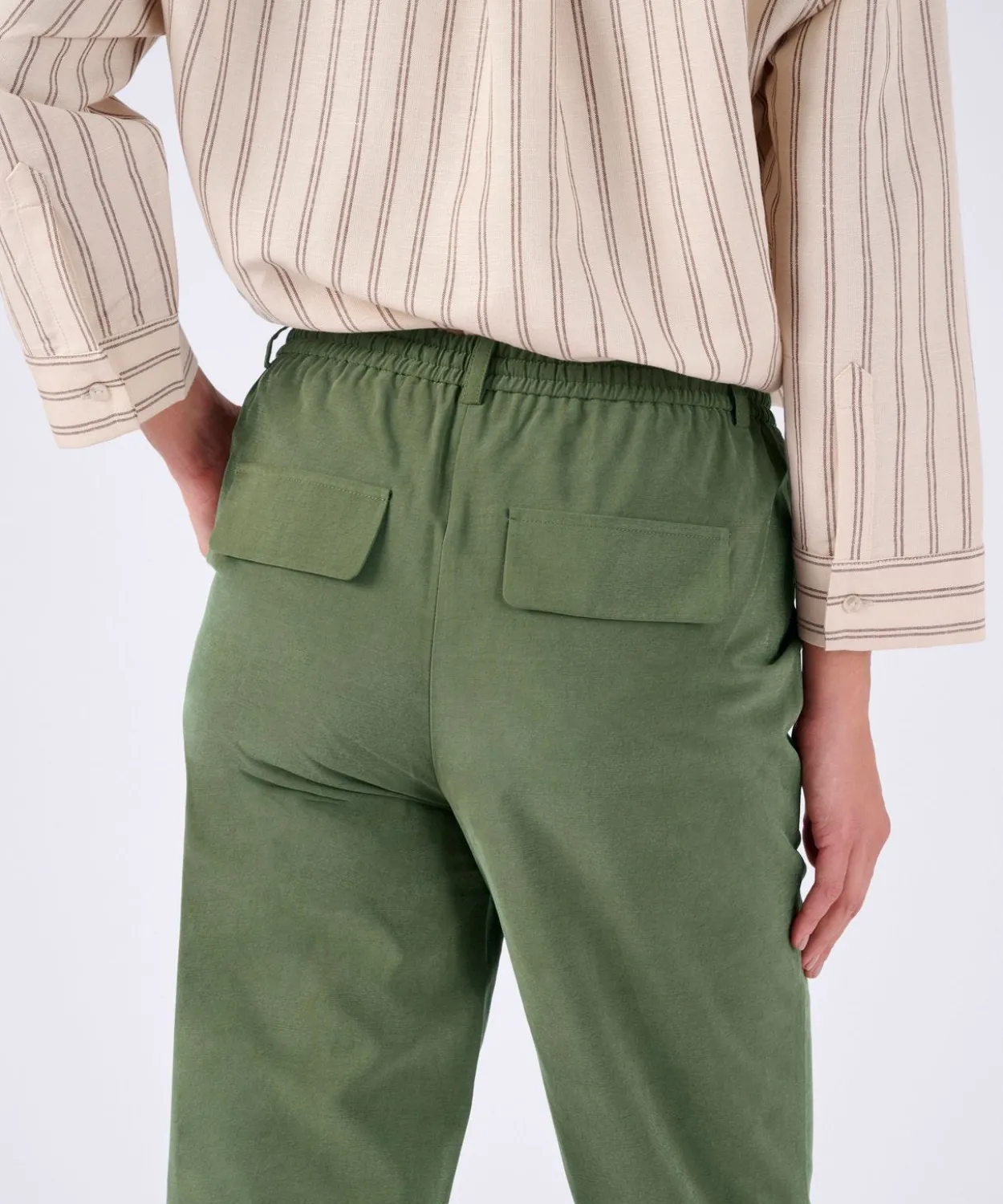 Pantalon 7/8ème enfilable poches cargo