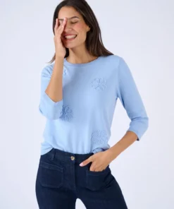 Pull brodé