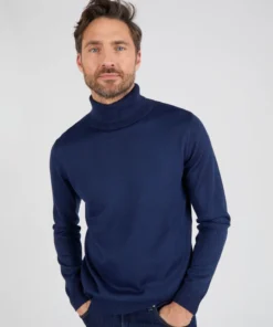 Pull classique col roulé