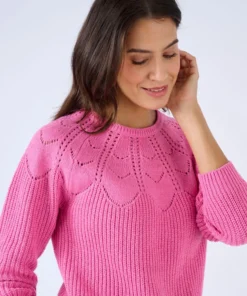 Pull détails ajourés