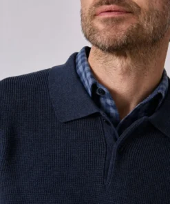Pull Thermolactyl col polo en maille texturée.
