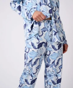 Pyjama boutonné tissu satiné