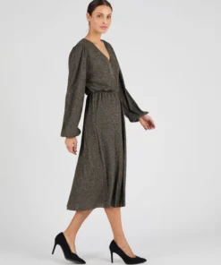 Robe lamée effet cache-coeur