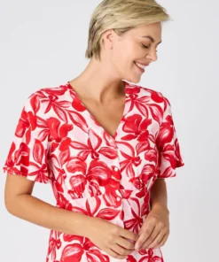Robe tissu crêpe manches papillon