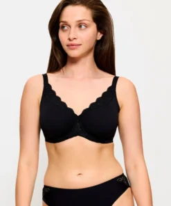 Soutien-gorge à armatures maille et dentelle Amourette de Triumph