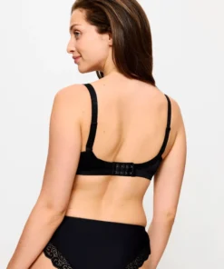 Soutien-gorge à armatures maille et dentelle Amourette de Triumph