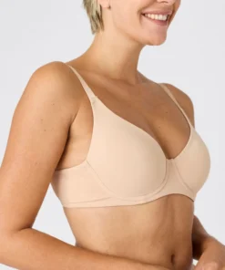 Soutien-gorge bonnets moulés à armatures