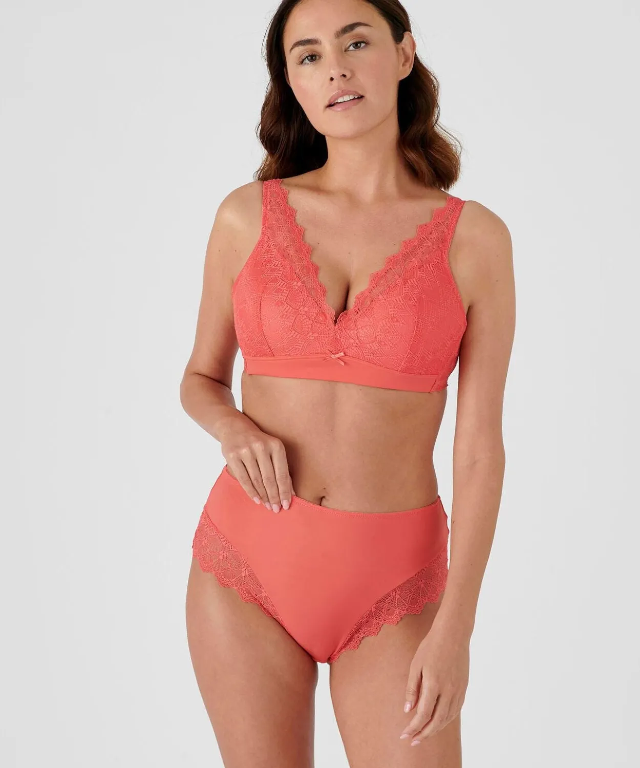 Soutien-gorge dentelle sans armatures forme foulard LYDIE de Damart