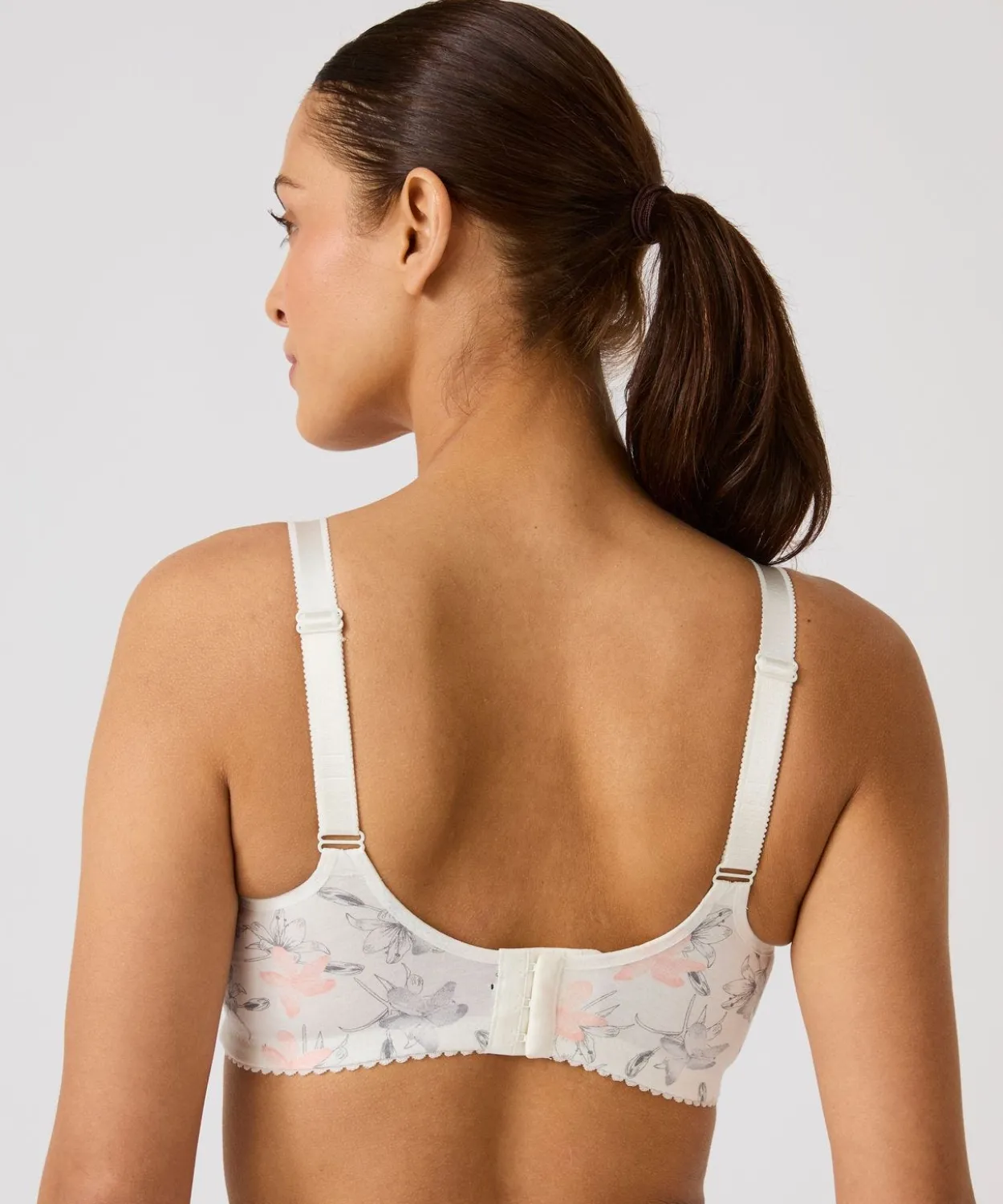 Soutien-gorge grand maintien post opératoire sans armatures