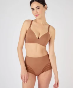 Soutien-gorge invisible* sans armatures