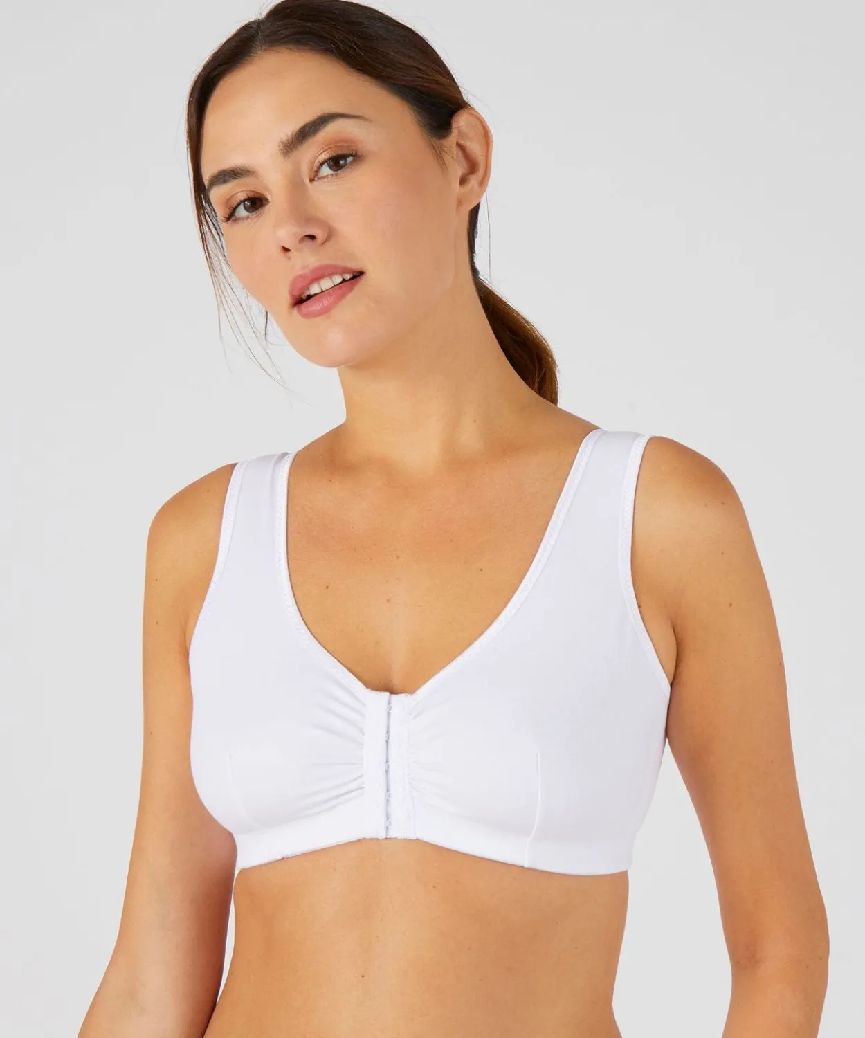 Soutien-gorge sans armatures ouvert devant