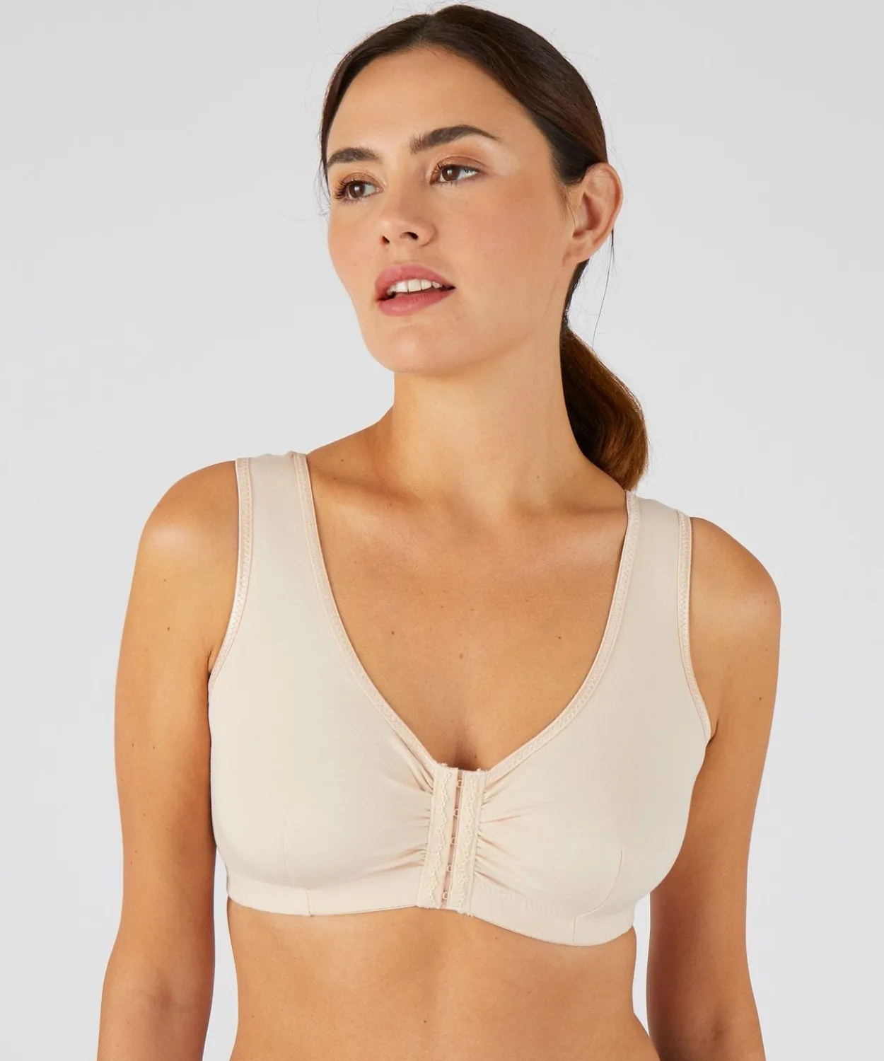 Soutien-gorge sans armatures ouvert devant