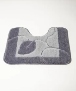 Tapis de bain motif feuilles.