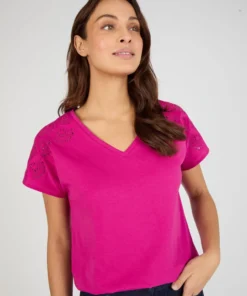 T-shirt broderies ajourées en pur coton