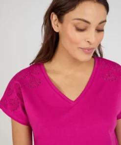 T-shirt broderies ajourées en pur coton