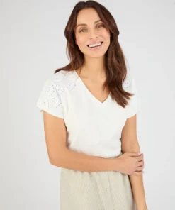 T-shirt broderies ajourées en pur coton