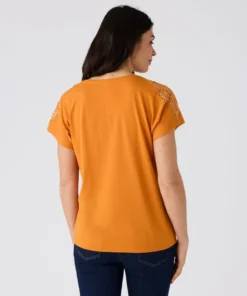 T-shirt Climatyl détail dentelle