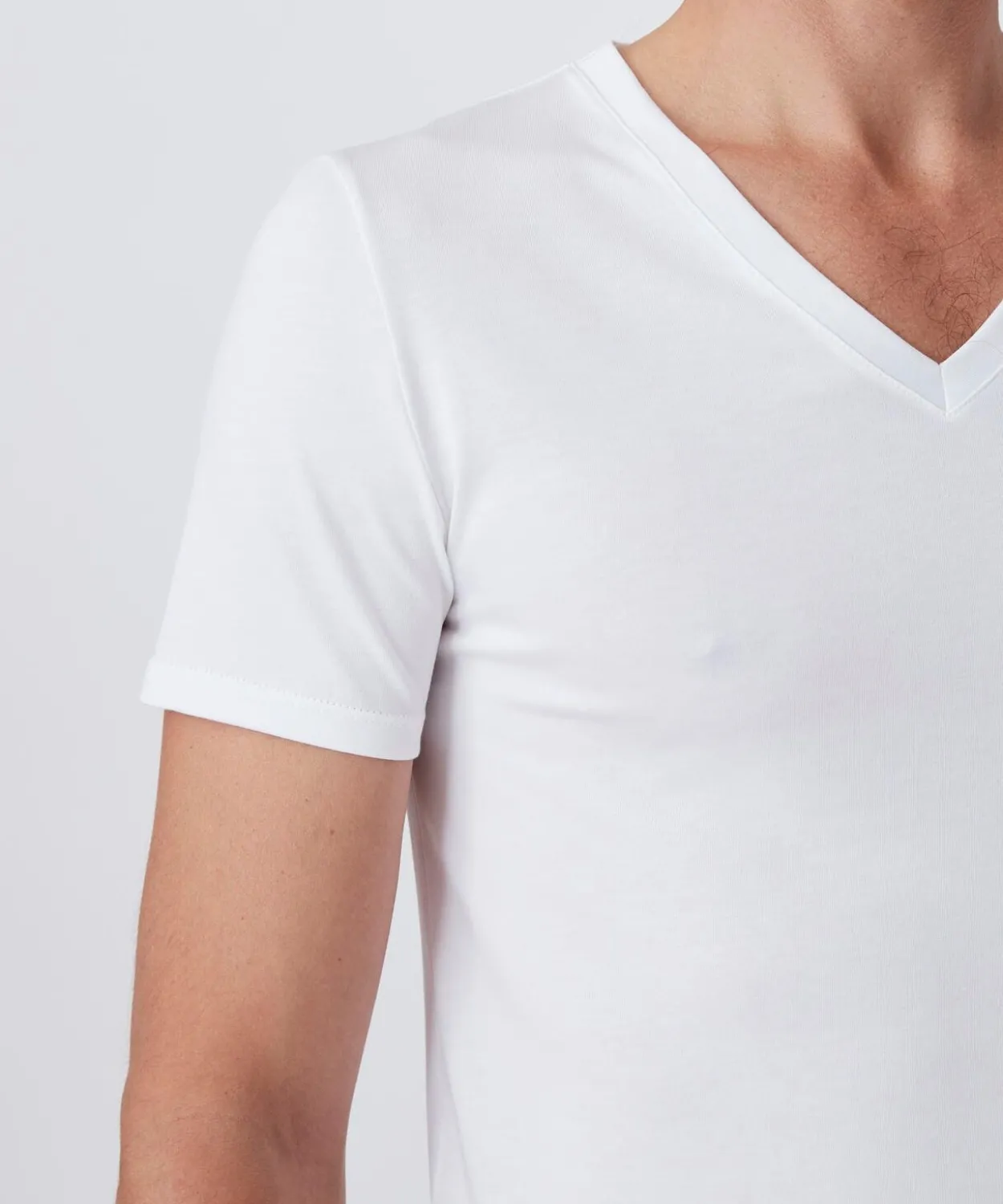 T-shirt col V Climatyl en maille jersey