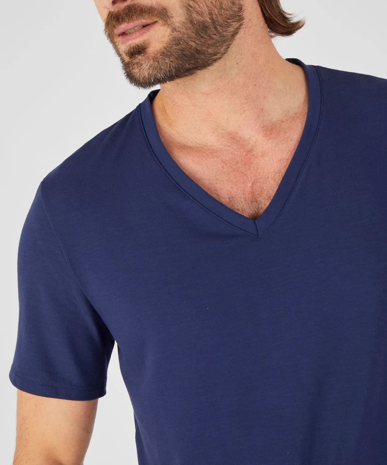 T-shirt col V Climatyl en maille jersey