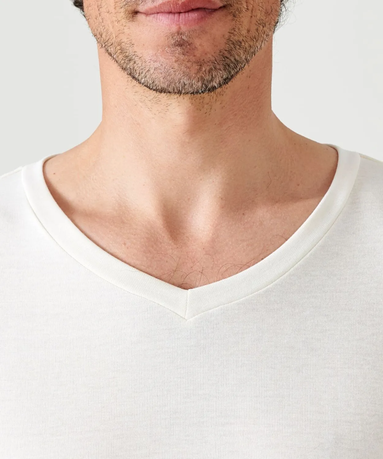 T-shirt col V manches courtes fine côte Thermolactyl Sensitive