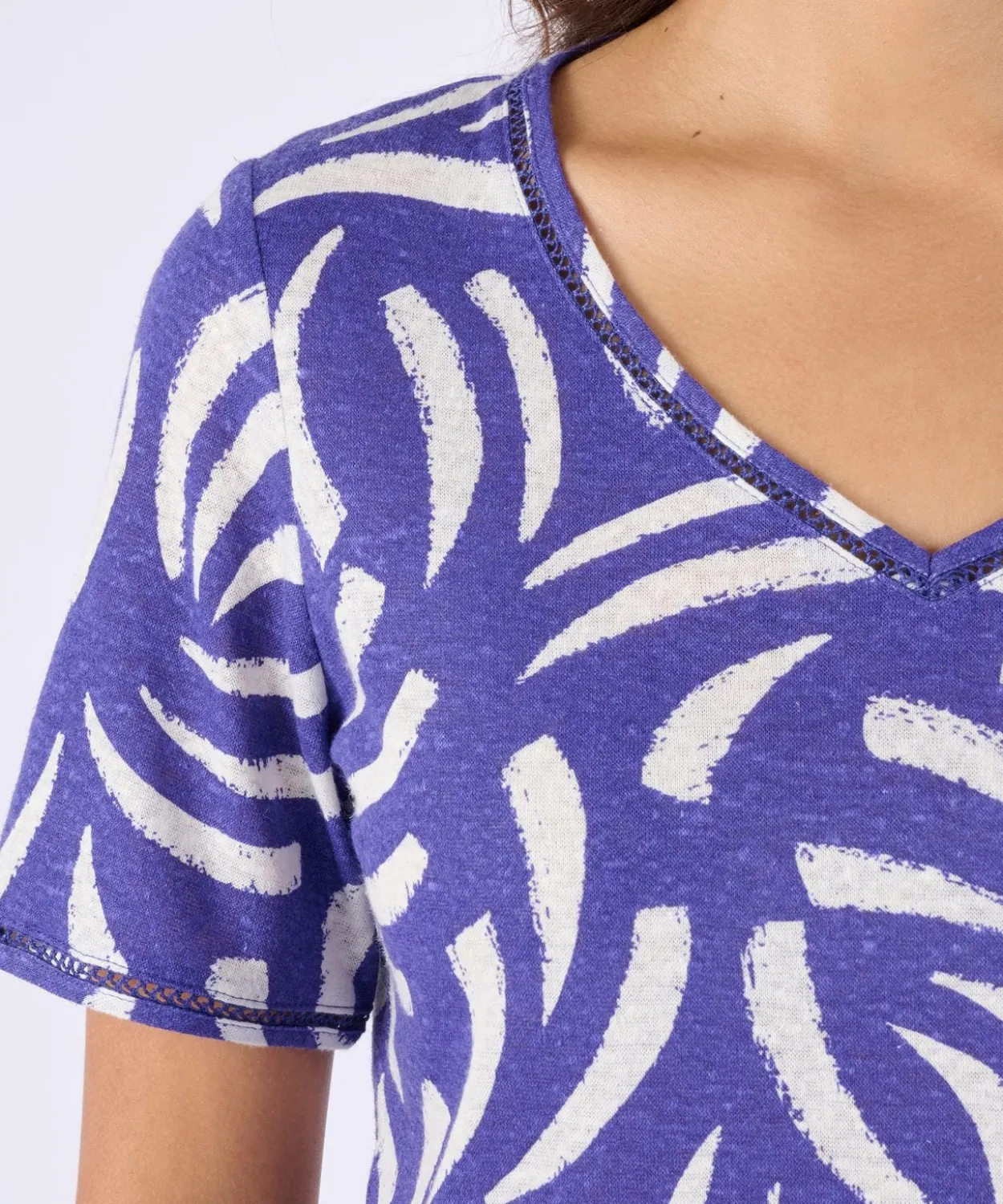 T-shirt mélange lin, détail jours échelle