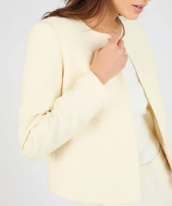Veste matière reliéfée plissée